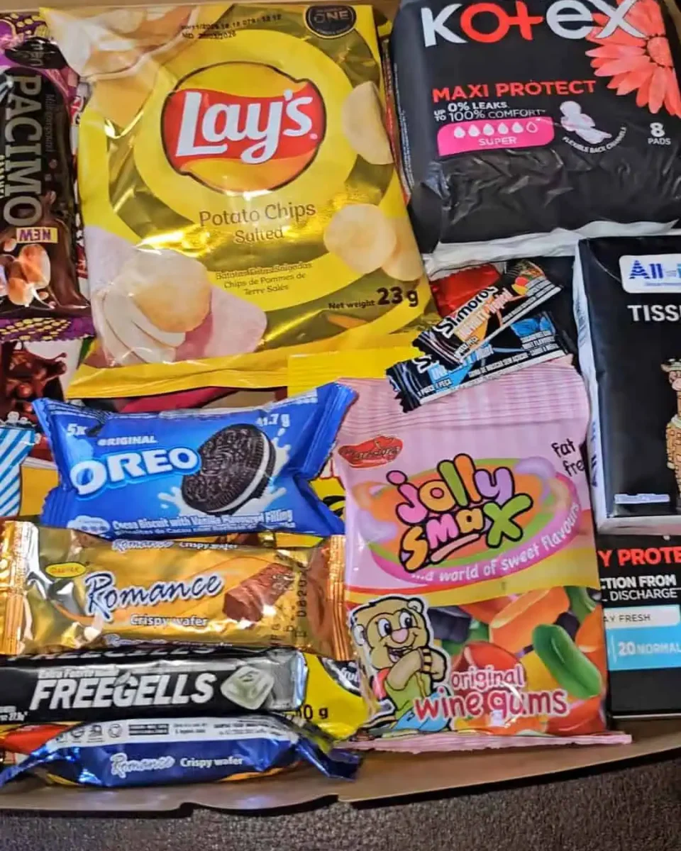 Soft Days Box opened, a comforting snack box for a cosy day in